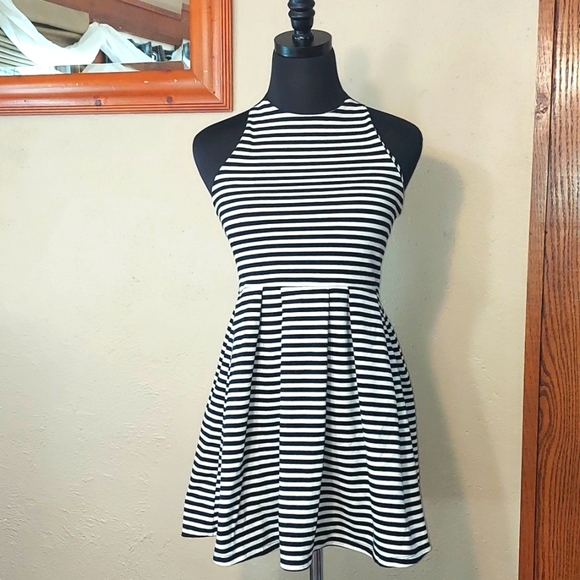 Juniors So Black and White Striped Fit and Flare Cross Cross Strap Dress - Picture 1 of 7